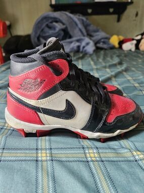 JORDAN 1 MID CLEATS